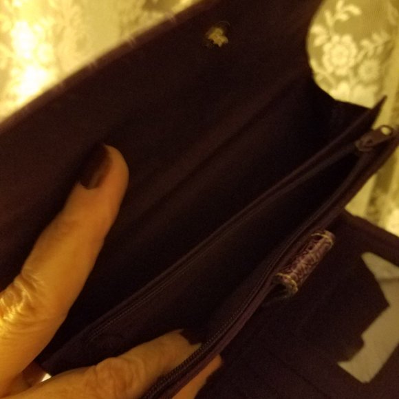 GORGEOUS PURPLE ANIMAL EMBOSSED WALLET WITH CHECK BOOK HLD AND CREDIT CARD SLOTS - Picture 3 of 13